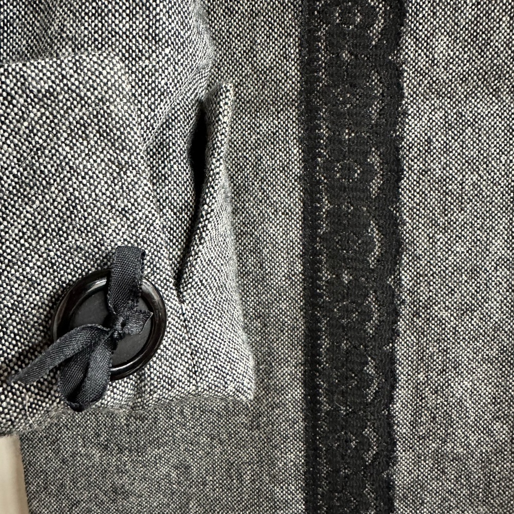 Elegant Gray Women's Jacket with Black Accents